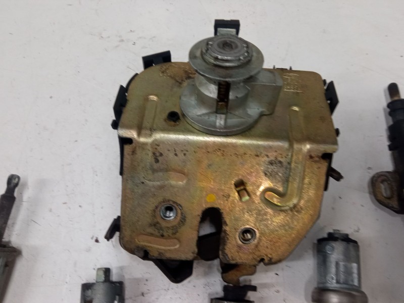 Recambio de kit bombines para ford focus i (daw, dbw) 1.6 16v referencia OEM IAM   