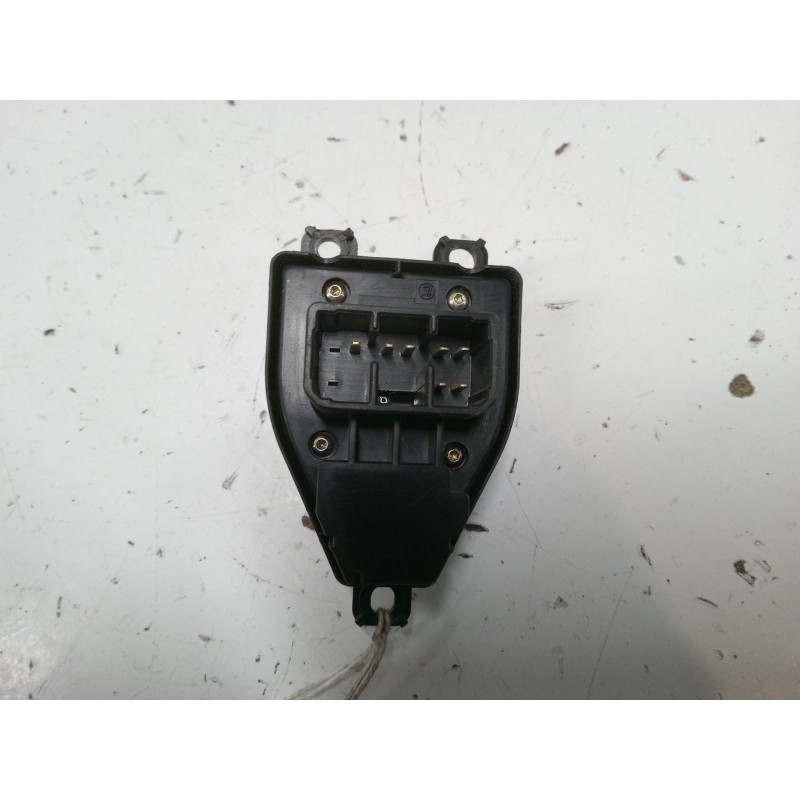 Recambio de mando retrovisor para mazda 3 sedán (bk) 1.6 di turbo (bk12y) referencia OEM IAM 03200320  