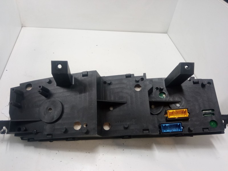 Recambio de cuadro instrumentos para nissan primera hatchback (p12) 1.6 referencia OEM IAM   