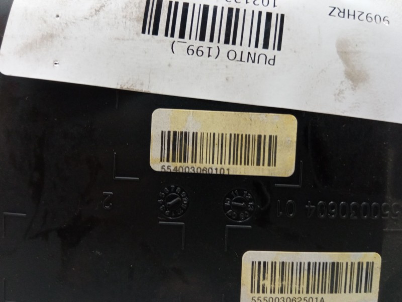 Recambio de cuadro instrumentos para fiat punto (199_) 1.3 d multijet referencia OEM IAM 555003062501A  