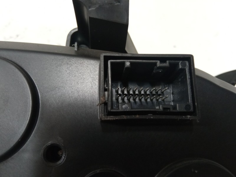 Recambio de cuadro instrumentos para fiat punto (199_) 1.3 d multijet referencia OEM IAM 555003062501A  