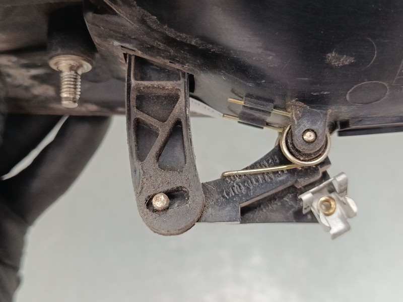 Recambio de maneta interior puerta delantera derecha para renault trafic ii autobús (jl) 2.0 dci 115 referencia OEM IAM 82001706