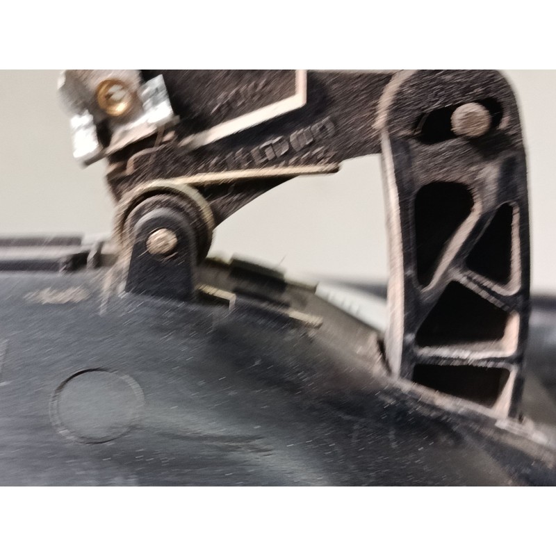 Recambio de maneta interior puerta delantera izquierda para renault trafic ii autobús (jl) 2.0 dci 115 referencia OEM IAM 820017