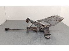 Recambio de estribera delantera izquierda para honda cbr ( - 600cc) cbr 600 f (pc31) referencia OEM IAM 50760MV9930  