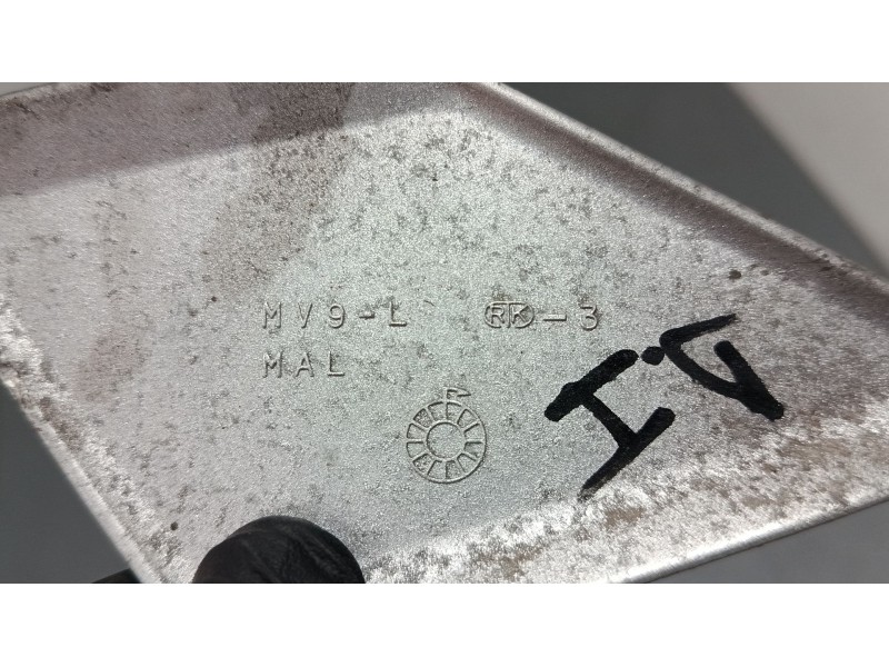 Recambio de estribera delantera izquierda para honda cbr ( - 600cc) cbr 600 f (pc31) referencia OEM IAM 50760MV9930  