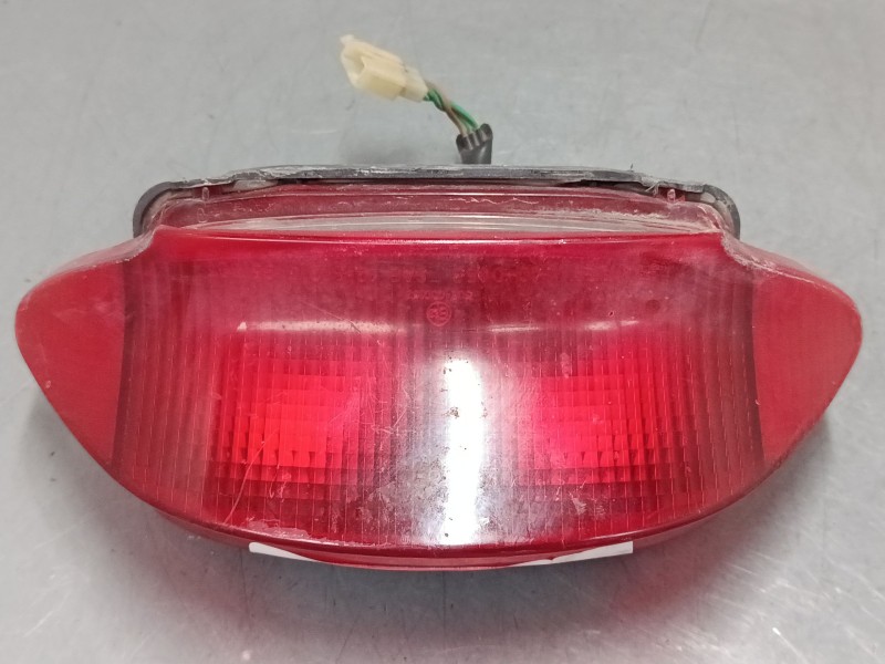 Recambio de piloto trasero central para honda cbr ( - 600cc) cbr 600 f (pc31) referencia OEM IAM 33710MALE01  