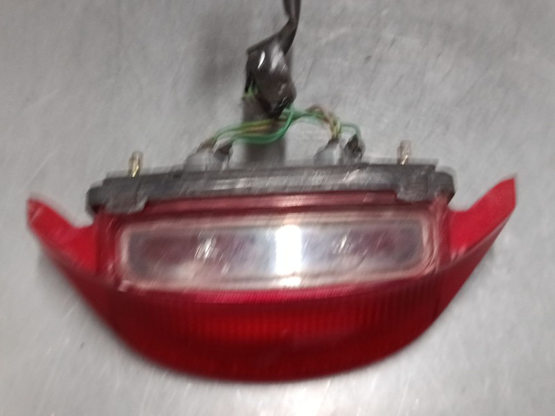 Recambio de piloto trasero central para honda cbr ( - 600cc) cbr 600 f (pc31) referencia OEM IAM 33710MALE01  