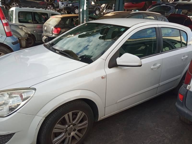 OPEL ASTRA H (A04)