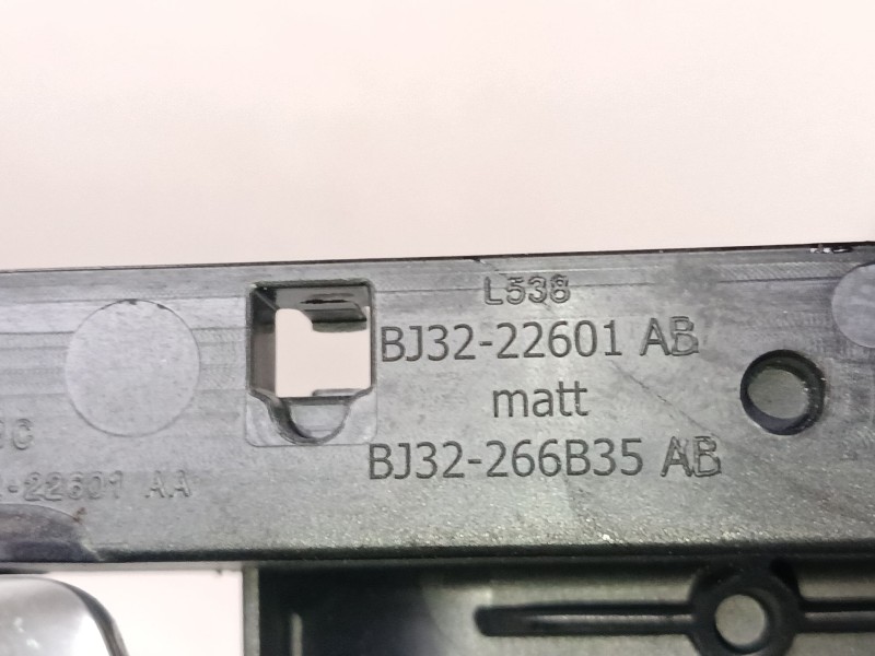 Recambio de maneta interior puerta delantera izquierda para land rover range rover evoque (l538) 2.0 d referencia OEM IAM BJ3222