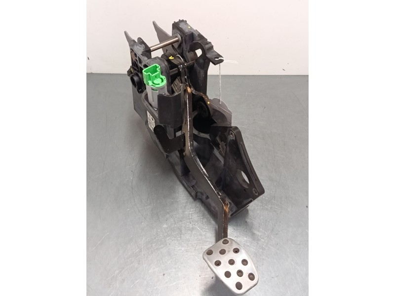 Recambio de pedal freno para smart fortwo coupé (453) 0.9 (453.344, 453.353) referencia OEM IAM A4532900800  