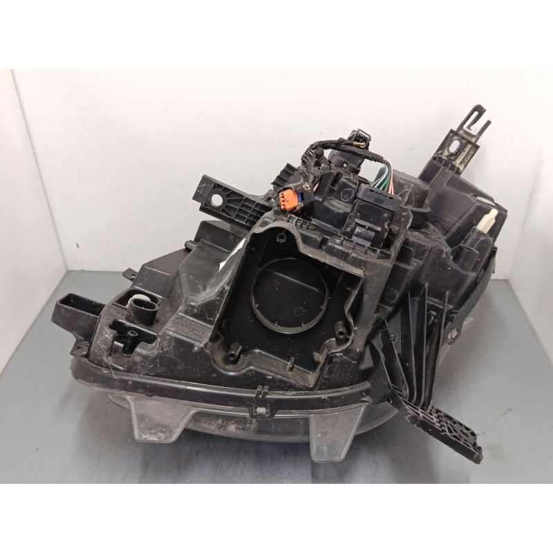 Recambio de faro derecho para smart fortwo coupé (453) 0.9 (453.344, 453.353) referencia OEM IAM A4538200839  