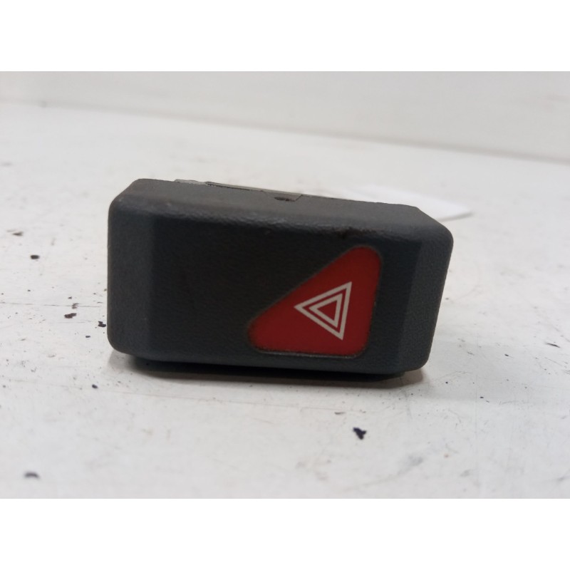 Recambio de warning para renault clio i (b/c57_, 5/357_) 1.2 (5/357y, 5/357k) referencia OEM IAM   