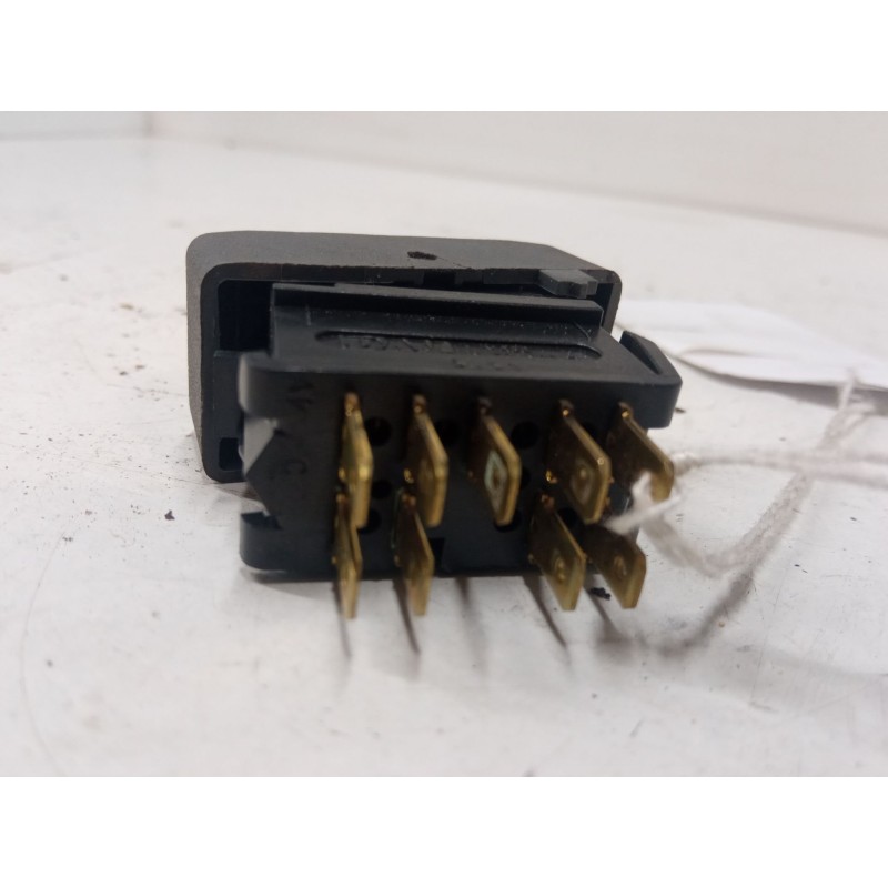 Recambio de warning para renault clio i (b/c57_, 5/357_) 1.2 (5/357y, 5/357k) referencia OEM IAM   