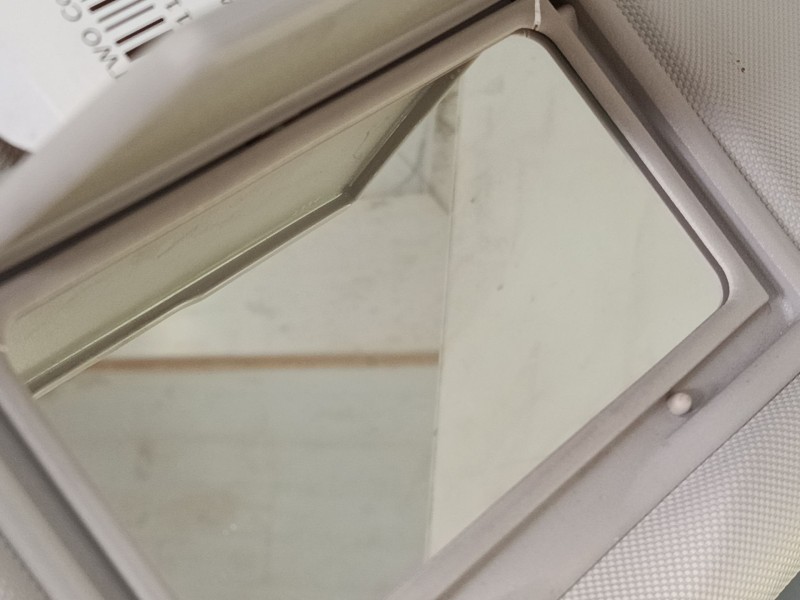 Recambio de parasol derecho para smart fortwo coupé (453) 0.9 (453.344, 453.353) referencia OEM IAM A4538100610  