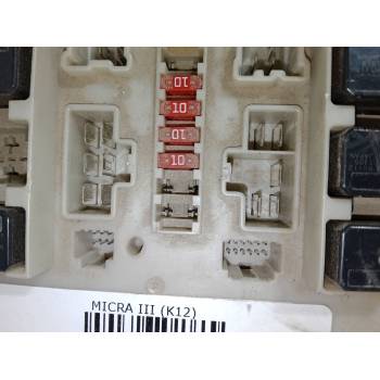 CAJA RELES / FUSIBLES 