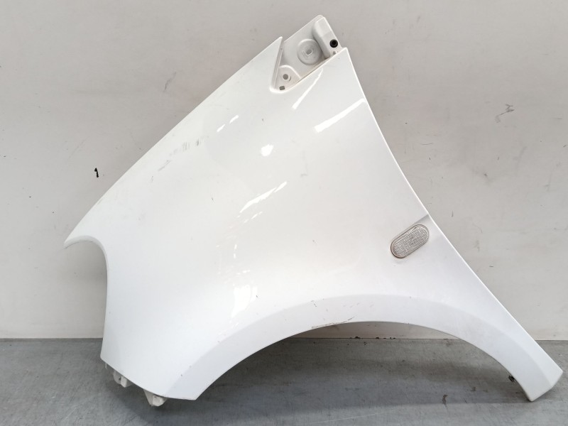 Recambio de aleta delantera izquierda para smart fortwo coupé (453) 0.9 (453.344, 453.353) referencia OEM IAM A4538810101  