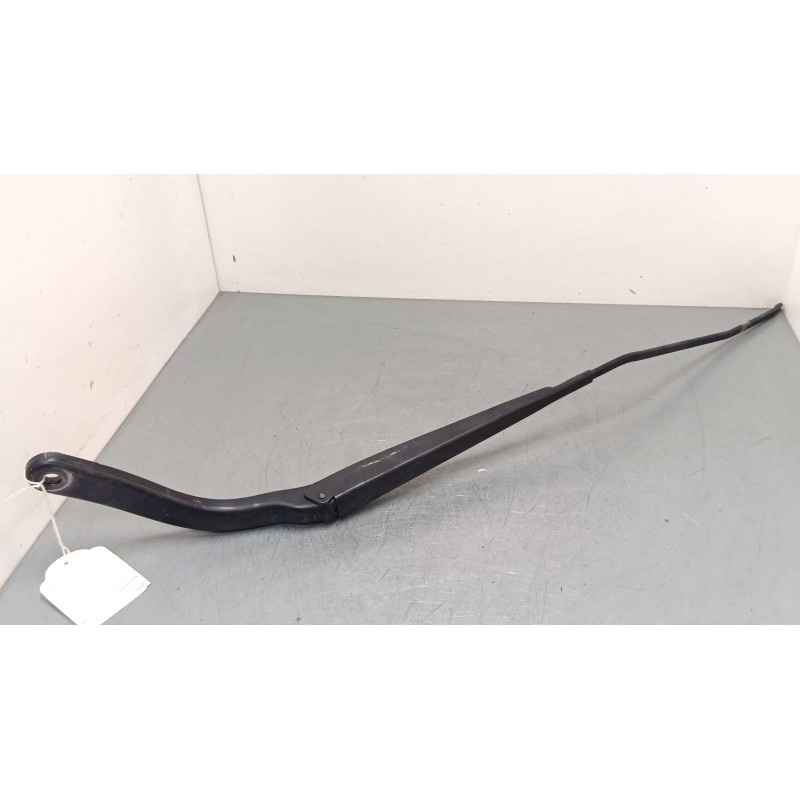 Recambio de brazo limpia delantero derecho para smart fortwo coupé (453) 0.9 (453.344, 453.353) referencia OEM IAM   