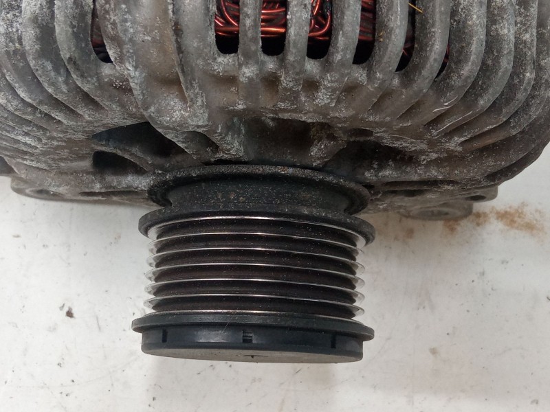 Recambio de alternador para volkswagen passat b6 (3c2) 2.0 tdi 16v referencia OEM IAM 021903026L  