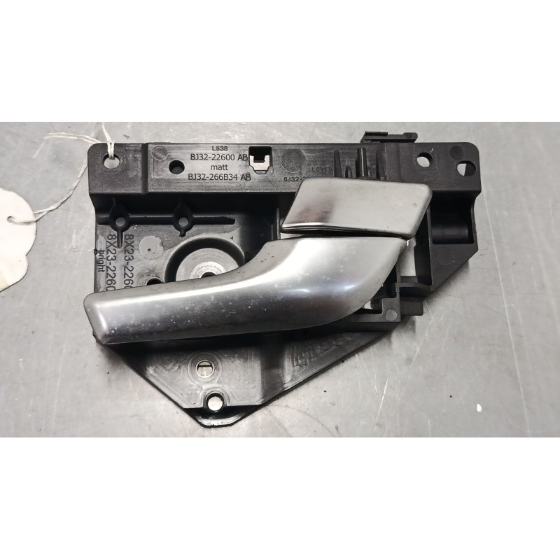 Recambio de maneta interior puerta trasera derecha para land rover range rover evoque (l538) 2.0 d referencia OEM IAM BJ3222600A