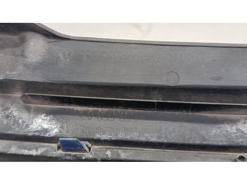 Recambio de rejillas capo para volkswagen golf iv cabriolet (1e7) 1.8 referencia OEM IAM 1E0853655  