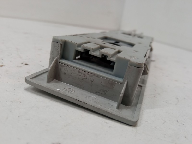 Recambio de luz interior central para volkswagen sharan (7m8, 7m9, 7m6) 2.0 tdi referencia OEM IAM   