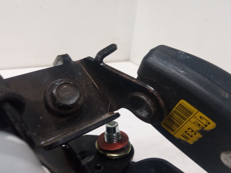 Recambio de anclaje cinturon trasero derecho para kia picanto i (sa) 1.1 referencia OEM IAM   