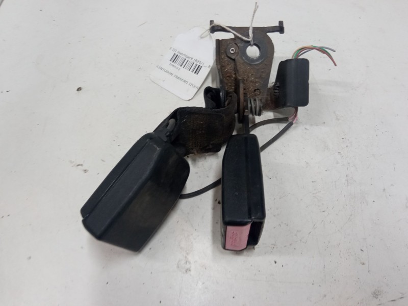 Recambio de anclaje cinturon trasero izquierdo para renault megane iii hatchback (bz0/1_, b3_) 1.6 16v (bz1b, bz1h) referencia O