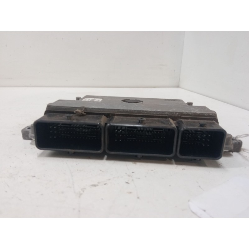 Recambio de centralita motor uce para dacia sandero ii (b8_) tce 90 (b8m1, b8ma) referencia OEM IAM 237102806R  