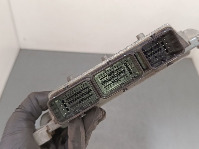 Recambio de centralita motor uce para ford fiesta vi (cb1, ccn) 1.4 tdci referencia OEM IAM 8V2112A650EC 5WS40584CT 