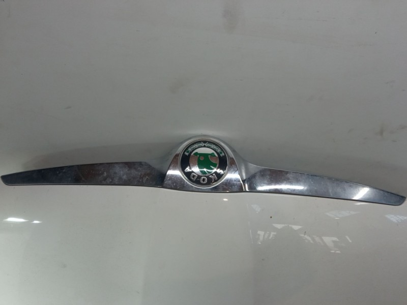 Recambio de capo para skoda fabia ii (542) 1.2 12v referencia OEM IAM   