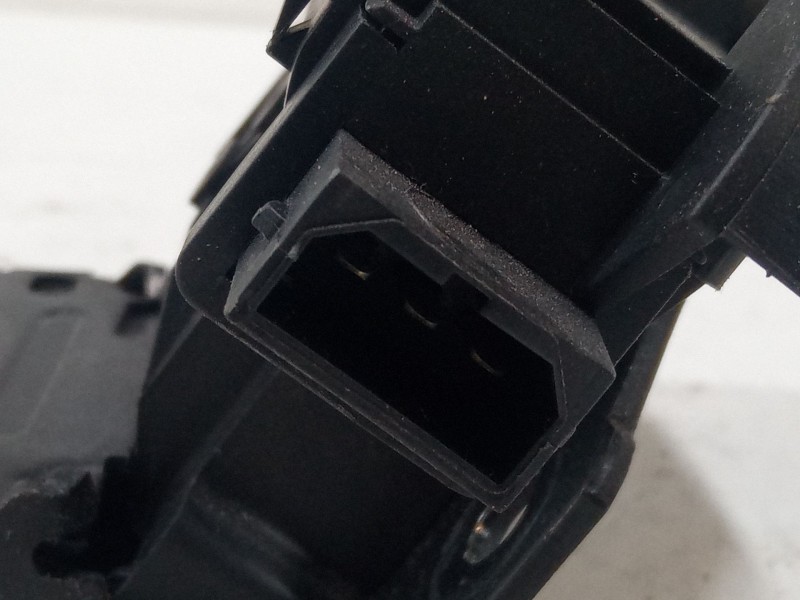 Recambio de cerradura maletero / porton para audi a4 b7 (8ec) 2.0 tdi 16v referencia OEM IAM   