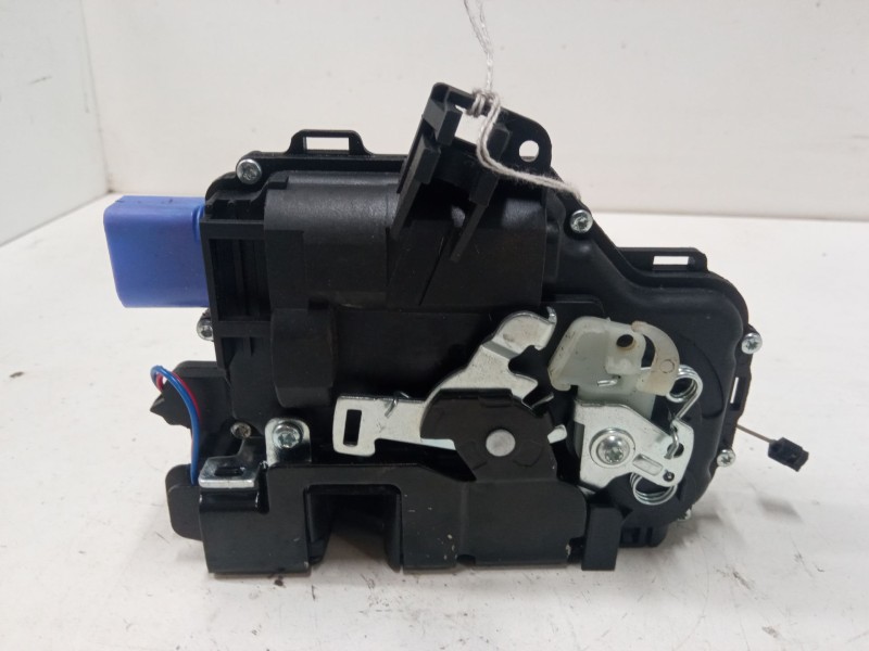 Recambio de cerradura puerta delantera derecha para volkswagen polo iv (9n_, 9a_) 1.4 16v referencia OEM IAM   