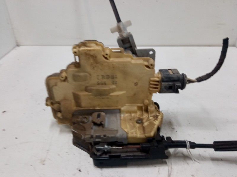 Recambio de cerradura puerta trasera derecha para volkswagen passat b6 (3c2) 2.0 tdi 16v referencia OEM IAM 3C4839016A  