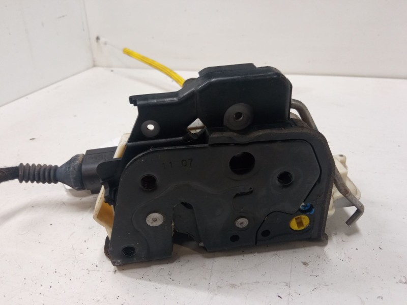 Recambio de cerradura puerta trasera izquierda para audi a4 b7 (8ec) 2.0 tdi 16v referencia OEM IAM   
