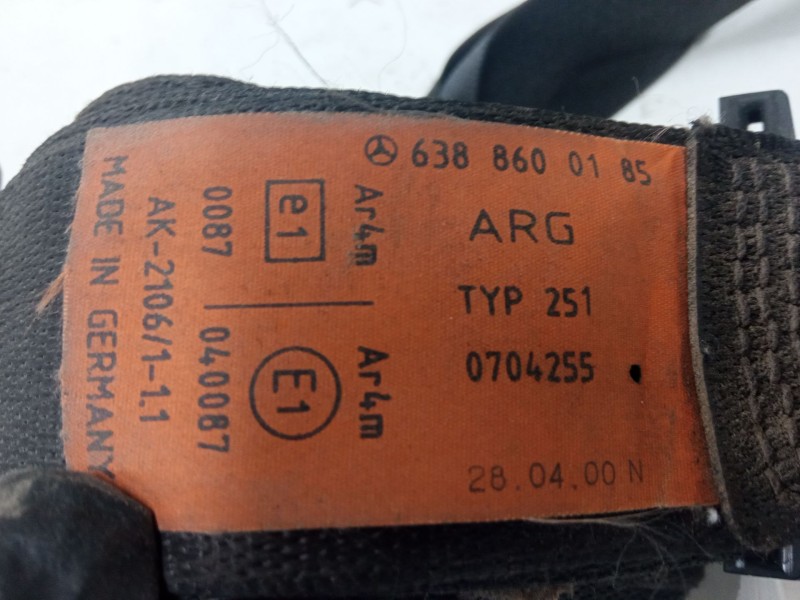 Recambio de cinturon seguridad delantero izquierdo para mercedes-benz 108 cdi referencia OEM IAM 6388600185  
