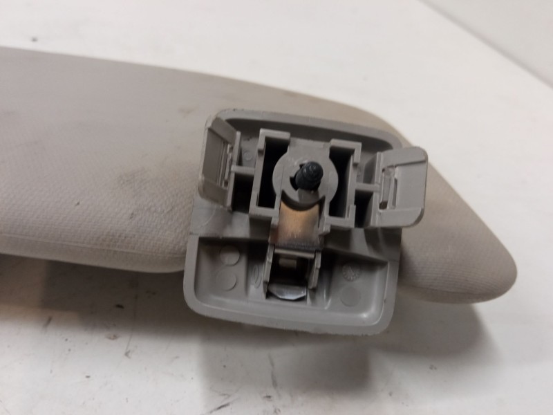 Recambio de parasol izquierdo para citroën c3 iii (sx) 1.6 bluehdi 75 referencia OEM IAM   