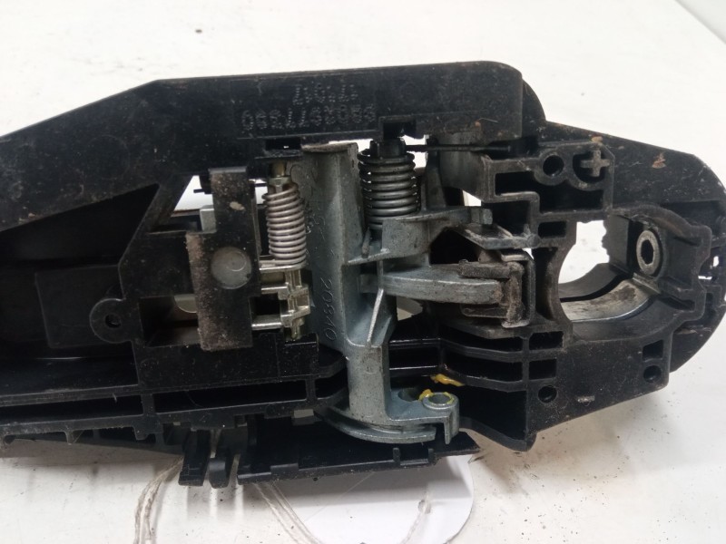 Recambio de maneta exterior puerta delantera izquierda para citroën c3 iii (sx) 1.6 bluehdi 75 referencia OEM IAM   