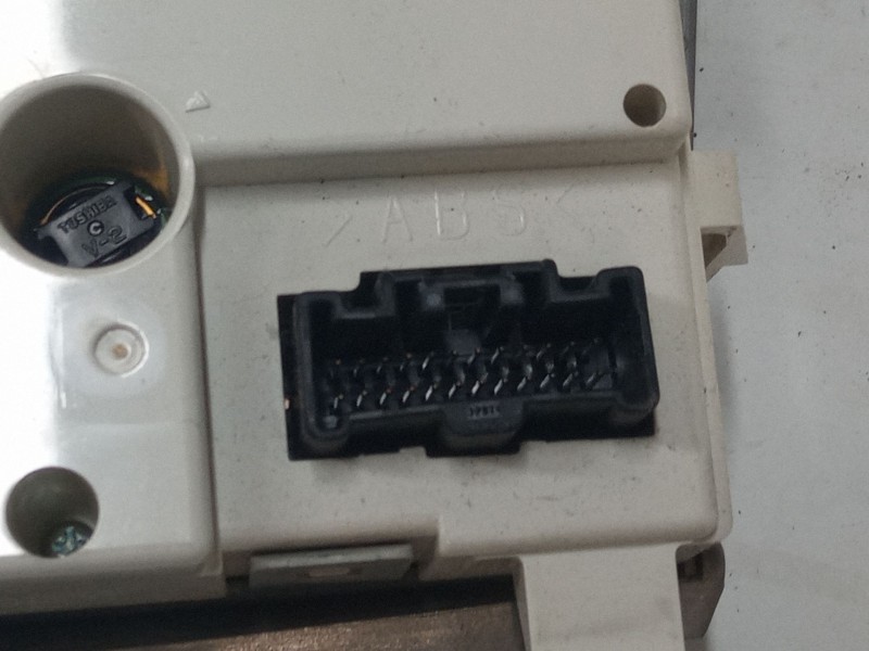 Recambio de mando climatizador para mazda 3 (bk) 2.0 mzr-cd (bk14) referencia OEM IAM K1900BS3LD05  