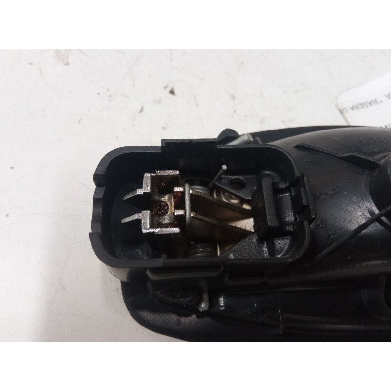 Recambio de maneta interior puerta trasera derecha para renault grand scénic iii (jz0/1_) 1.5 dci referencia OEM IAM   
