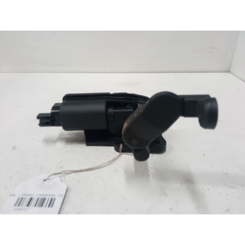Recambio de motor lunas oscilobatiente izquierdo para kia carnival / grand carnival iii (vq) 2.9 crdi referencia OEM IAM   