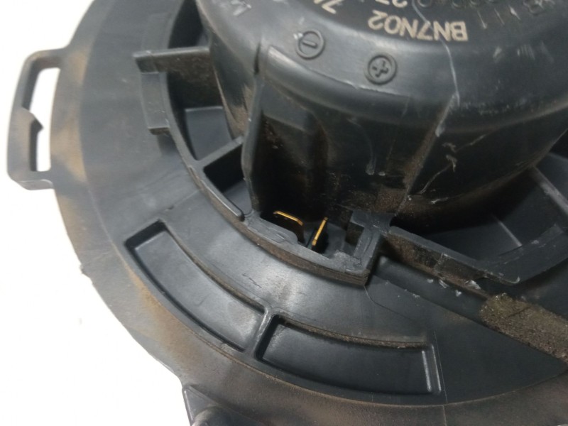 Recambio de motor calefaccion para mazda 3 (bk) 2.0 mzr-cd (bk14) referencia OEM IAM   