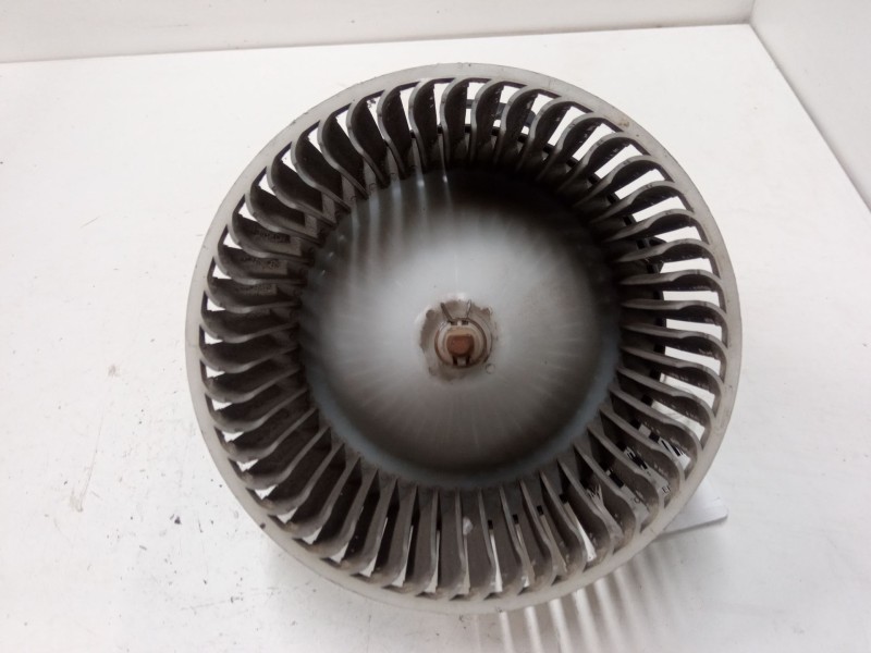 Recambio de motor calefaccion para mazda 3 (bk) 2.0 mzr-cd (bk14) referencia OEM IAM   