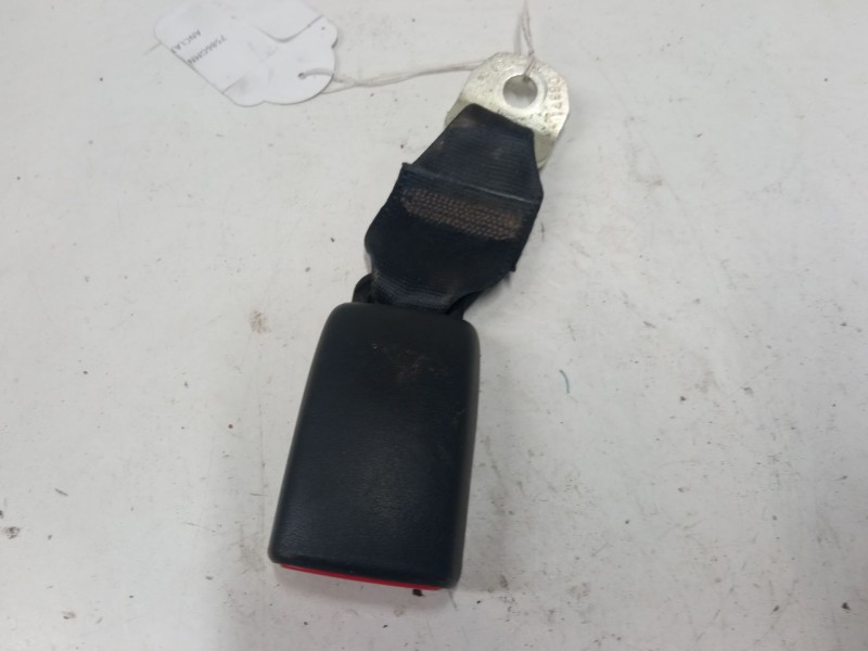Recambio de anclaje cinturon trasero derecho para peugeot 107 (pm_, pn_) 1.0 referencia OEM IAM   