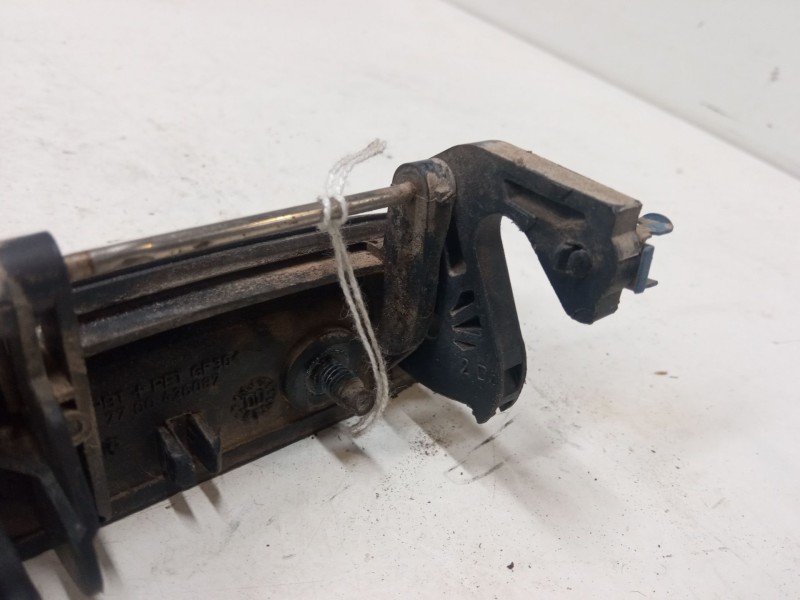 Recambio de maneta exterior puerta trasera derecha para renault clio ii (bb_, cb_) 1.9 d (b/cb0e, bb0j) referencia OEM IAM   