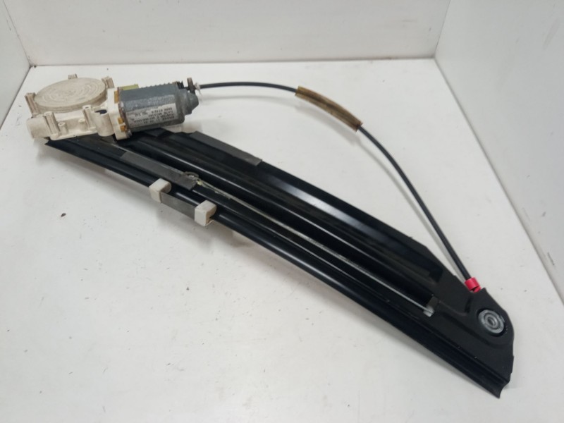 Recambio de elevalunas electrico trasero izquierdo para bmw 5 touring (e39) 525 d referencia OEM IAM   