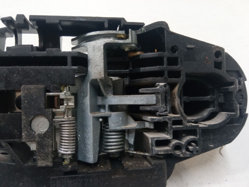 Recambio de maneta exterior puerta delantera derecha para citroën c3 iii (sx) 1.6 bluehdi 75 referencia OEM IAM   