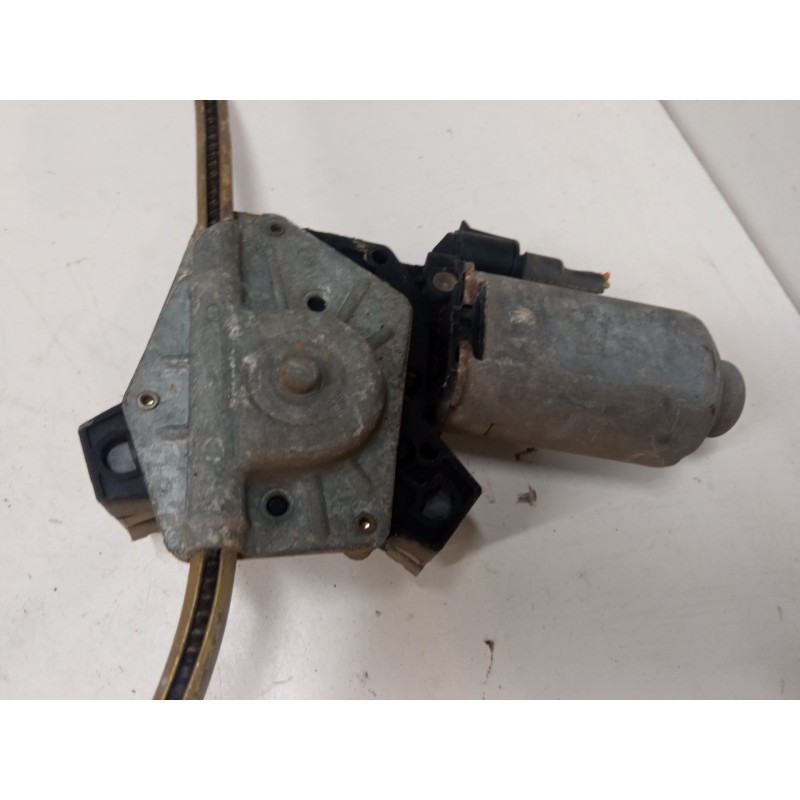 Recambio de elevalunas electrico delantero izquierdo para renault clio i (b/c57_, 5/357_) 1.2 (5/357y, 5/357k) referencia OEM IA