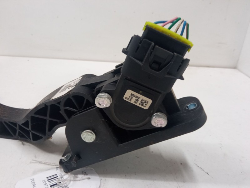 Recambio de pedal acelerador para kia carnival / grand carnival iii (vq) 2.9 crdi referencia OEM IAM 351904X600  