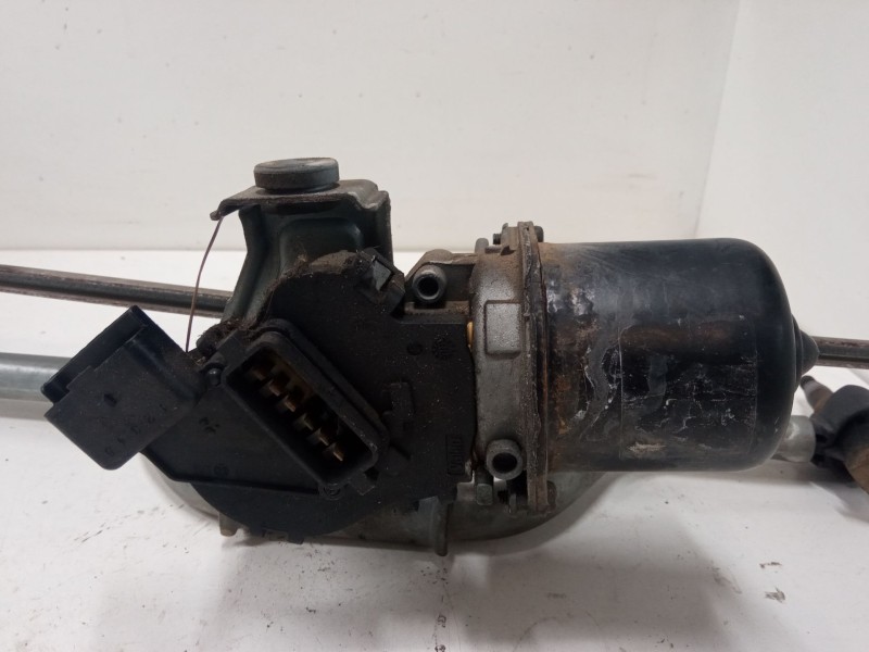 Recambio de motor limpia delantero para renault clio ii (bb_, cb_) 1.5 dci (b/c2j) referencia OEM IAM   