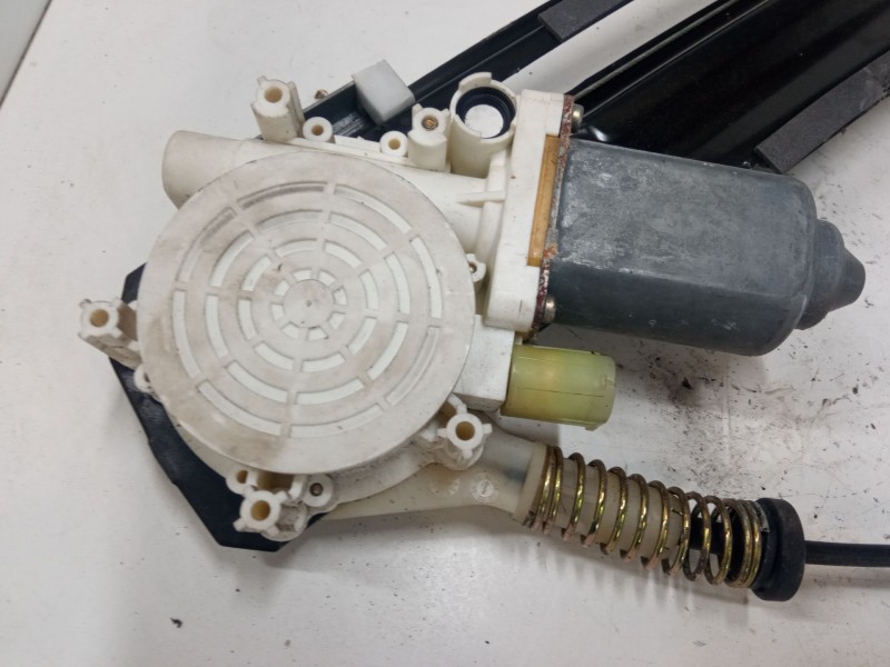 Recambio de elevalunas electrico trasero derecho para bmw 5 touring (e39) 525 d referencia OEM IAM   